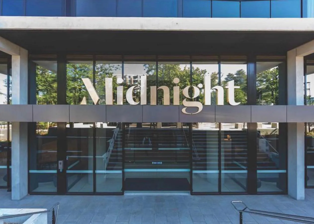 Midnight Luxe 1Br 1Bath Apartment 104 In The Heart Of Braddon Pool Sauna Secure Parking Wine Wifi Canberra Australia